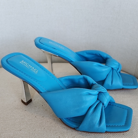 Michael Kors Elena Mules - Picture 4 of 6